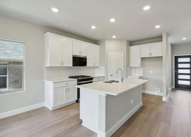 Property at 2224 Dunbar Dr, Sherman, TX 75092, 4 beds, 2.5 baths