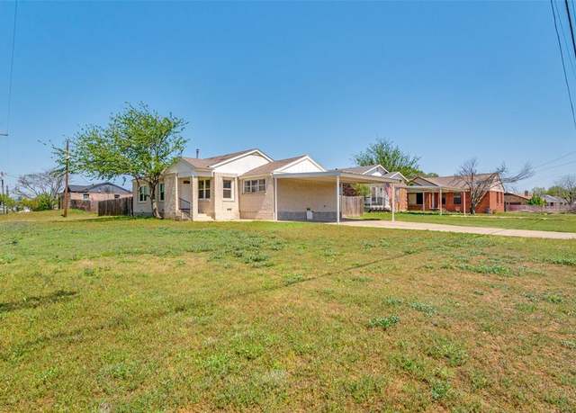 Property at 1236 Cherokee St, Weatherford, TX 76086, 4 beds, 2 baths