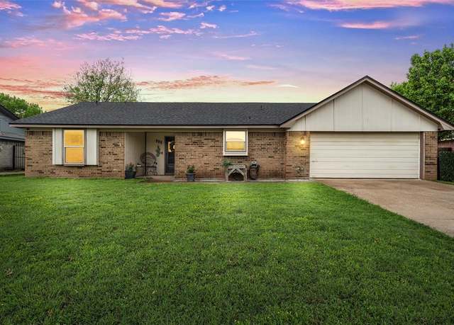 Property at 925 Vail Highlands, Hewitt, TX 76643, 3 beds, 2 baths