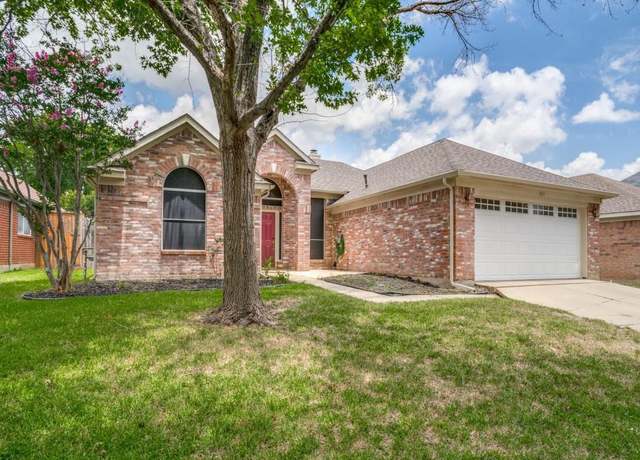 Property at 631 Engleside Dr, Arlington, TX 76018, 3 beds, 2 baths