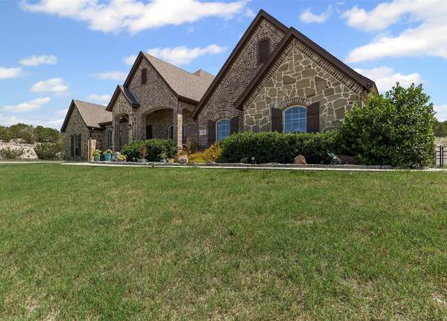 Property at 101 Cedar Mountain Dr, Weatherford, TX 76085, 3 beds, 2.5 baths
