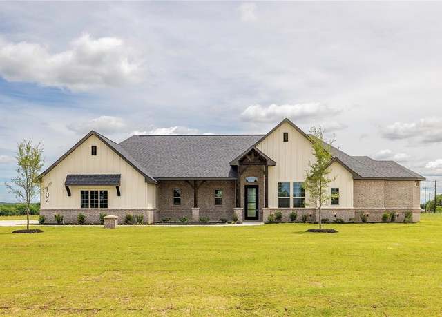 Property at 104 Prarie Winds Dr, Poolville, TX 76487, 4 beds, 2.5 baths