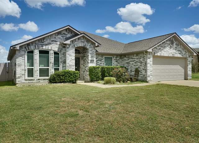 Property at 2020 Southwood Trl, Grand Prairie, TX 75052, 3 beds, 2 baths