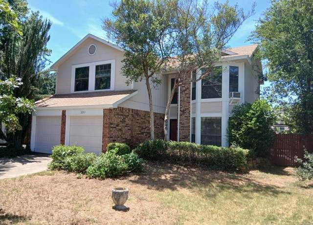 Property at 2213 Thistlewood Ct, Grapevine, TX 76051, 3 beds, 2.5 baths