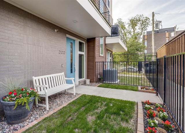 Property at 4626 Munger Ave #202, Dallas, TX 75204, 2 beds, 2.5 baths