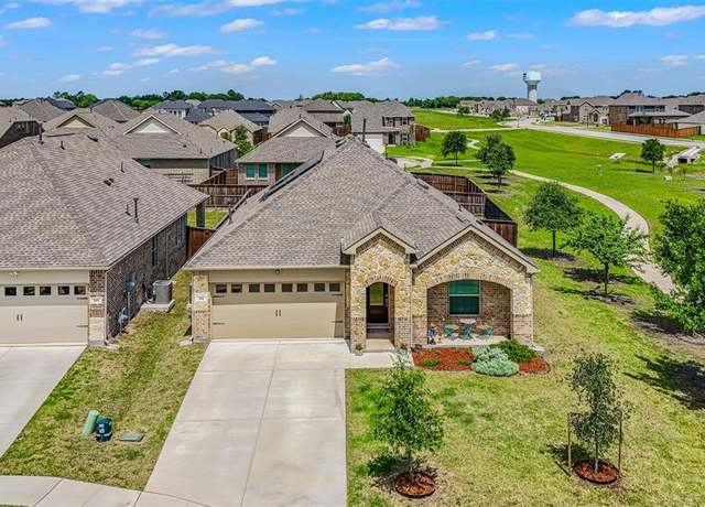 Property at 816 Grapefruit Ct, Forney, TX 75126, 4 beds, 2 baths