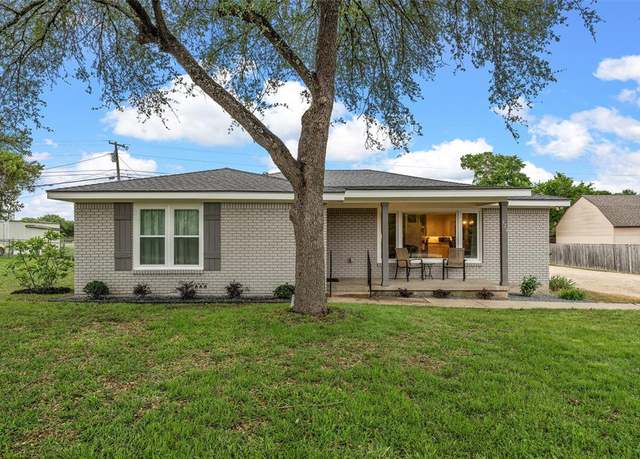 Property at 420 Santa Fe Dr, Woodway, TX 76712, 3 beds, 2 baths