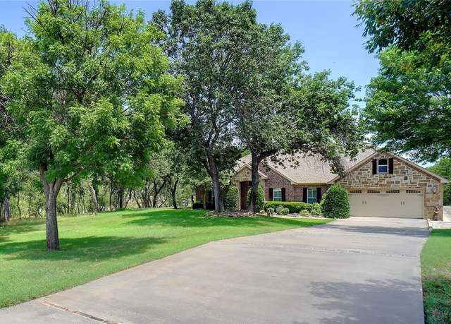 Property at 120 French Kingston Ct, Chico, TX 76431, 4 beds, 4 baths