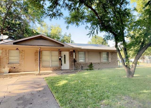 Property at 1115 Casa Dr, Mesquite, TX 75149, 2 beds, 2 baths