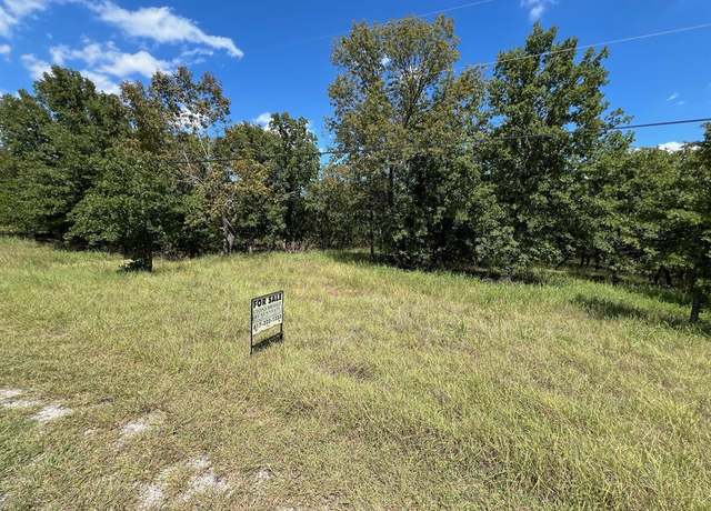 Property at 107 Mustang Springs Cir, Sunset, TX 76270