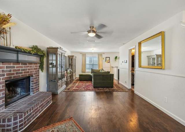 Property at 5173 E Rim Rd, Dallas, TX 75211, 4 beds, 2.5 baths