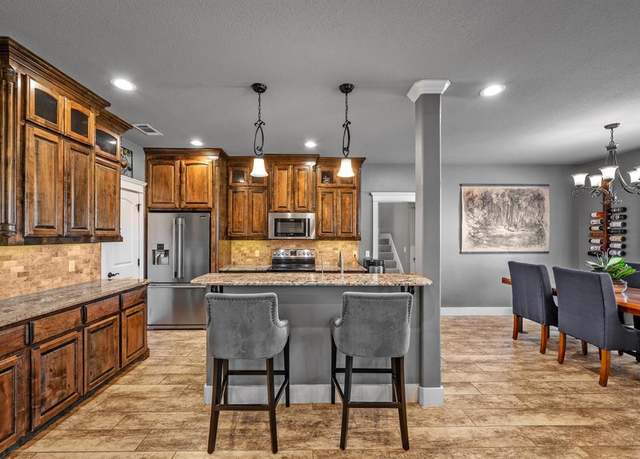 Property at 1126 Fountain Creek Blvd, Pottsboro, TX 75076, 4 beds, 2 baths