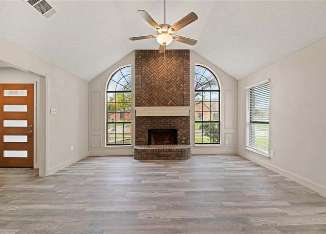 Property at 1581 Glenmore Dr, Lewisville, TX 75077, 3 beds, 2 baths