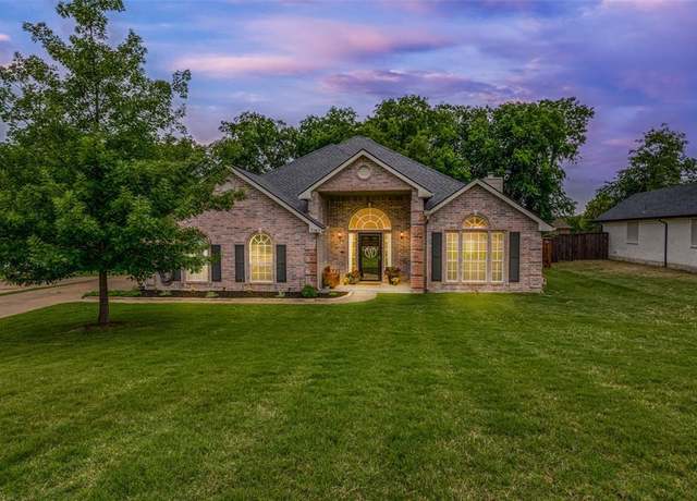 Property at 7143 Hunt Ln, Rockwall, TX 75087, 4 beds, 2.5 baths