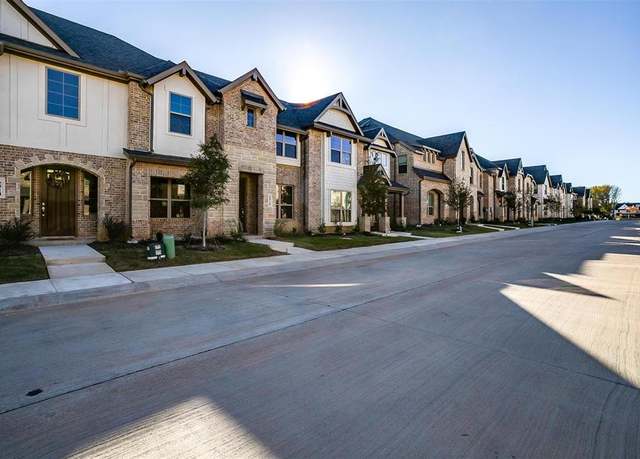 Property at 6817 Robert Reed Dr, Arlington, TX 76001, 3 beds, 2.5 baths