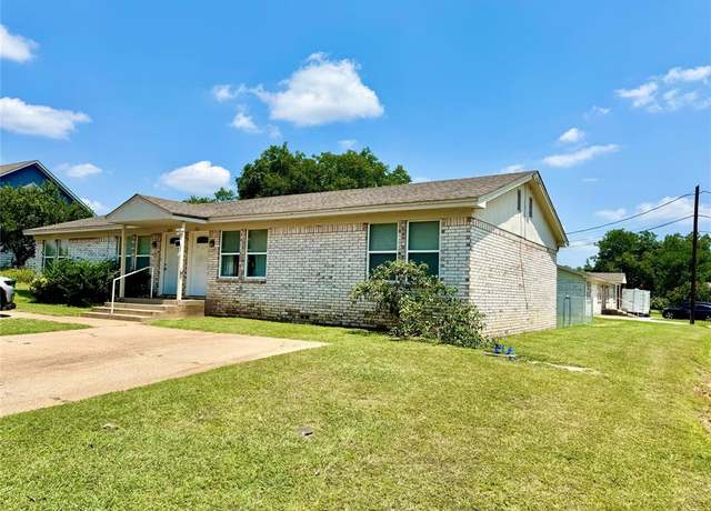Property at 309-311 Lilac Dr, Granbury, TX 76049, 4 beds, 2 baths