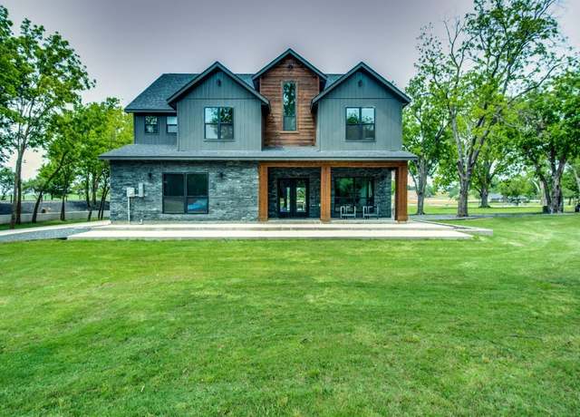 Property at 107 Pond Trl, Kemp, TX 75143, 3 beds, 3.5 baths
