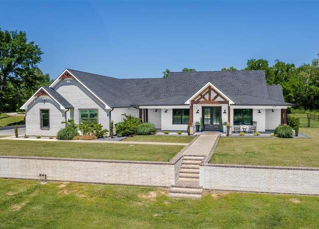 Property at 8091 S TX Hwy 37, Winnsboro, TX 75494, 3 beds, 2.5 baths