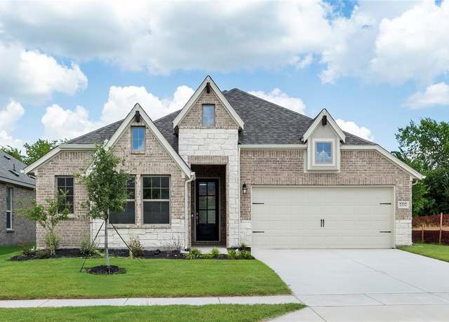 Property at 2232 Walden Pond Blvd, Forney, TX 75126, 3 beds, 2 baths