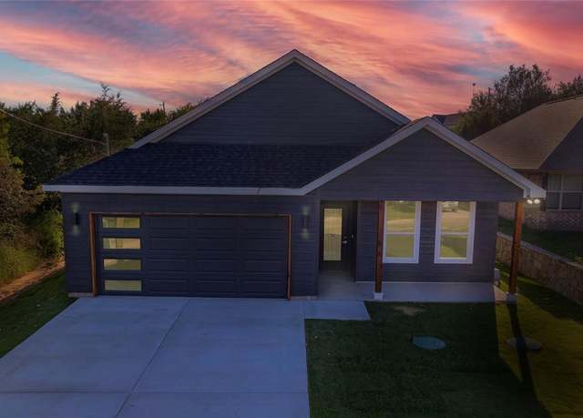 Property at 2408 Beverly Dr, Granbury, TX 76048, 4 beds, 2 baths