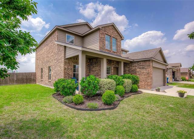 Property at 708 Savanna Dr, Josephine, TX 75173, 5 beds, 2.5 baths