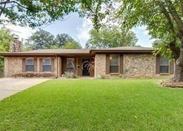 Property at 7820 Kermit Ave, Fort Worth, TX 76116, 3 beds, 2 baths