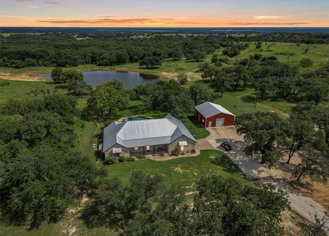 Property at 957 Pear Orchard Rd, Granbury, TX 76048, 4 beds, 3 baths