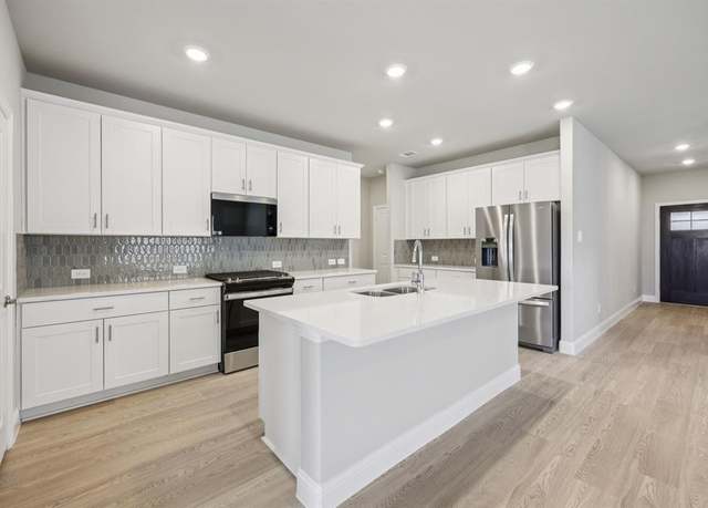 Property at 519 Midnight Oak Dr, Mckinney, TX 75069, 5 beds, 3.5 baths