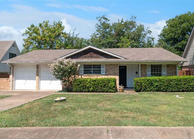 Property at 13121 Flagstone Ln, Dallas, TX 75240, 3 beds, 2 baths