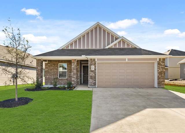 Property at 5045 Wellborn Rd, Fort Worth, TX 76036, 3 beds, 2.5 baths