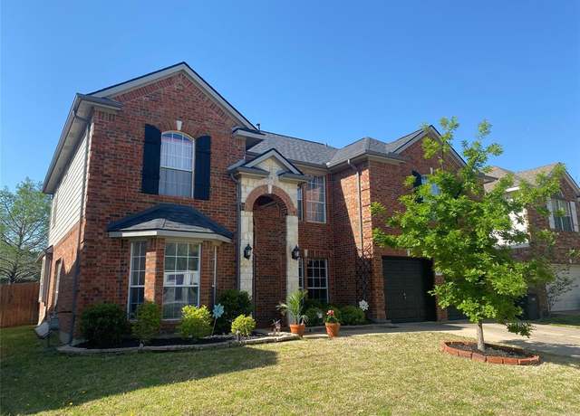Property at 5220 Selago Dr, Fort Worth, TX 76244, 5 beds, 3.5 baths