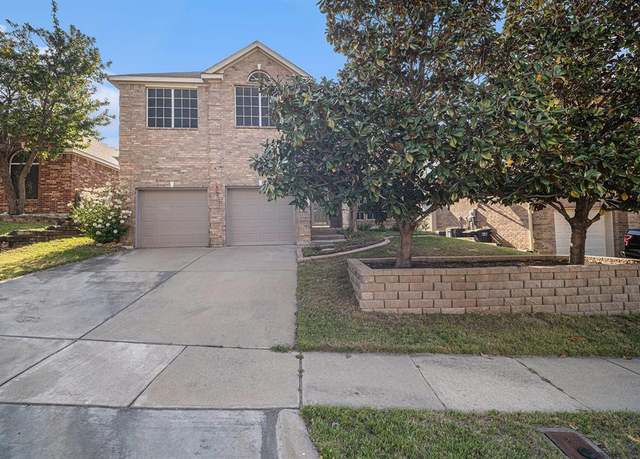 Property at 5013 Coral Creek Dr, Fort Worth, TX 76135, 5 beds, 3 baths