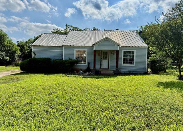 Property at 808 N Main St, Kemp, TX 75143, 3 beds, 1.5 baths