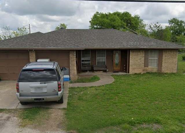 Property at 104 W Maple, Gunter, TX 75058, 3 beds, 2 baths
