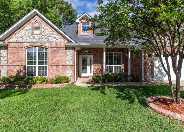 Property at 3122 Granbury Ct, Tyler, TX 75707, 3 beds, 2 baths