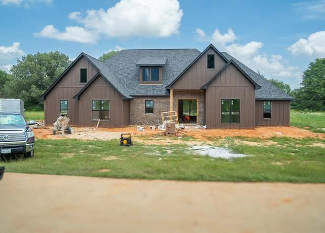 Property at 13950 Cedar Vista Ln, Tyler, TX 75704, 4 beds, 2.5 baths