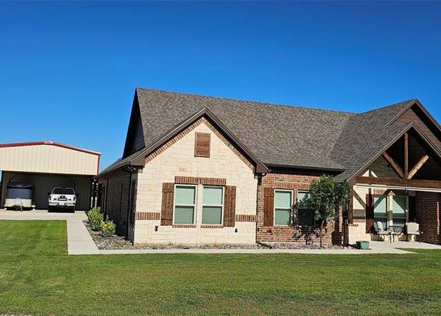 Property at 531 School House Rd, Paradise, TX 76073, 4 beds, 2.5 baths