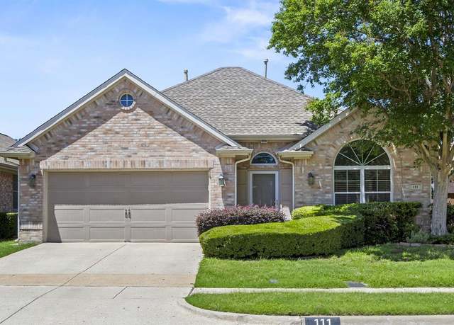 Property at 111 Stonecreek Dr, Irving, TX 75063, 3 beds, 2 baths