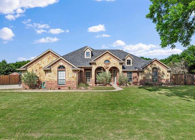 Property at 5142 Carlton Pkwy, Waxahachie, TX 75165, 4 beds, 2.5 baths