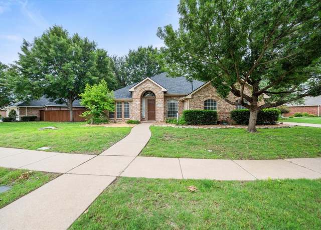 Property at 1607 Mallard Cir, Mansfield, TX 76063, 4 beds, 2 baths