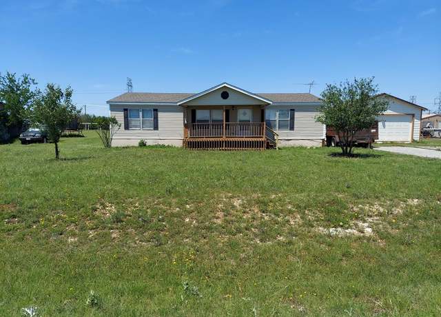 Property at 816 Coneflower Trl, Fort Worth, TX 76131, 3 beds, 2 baths
