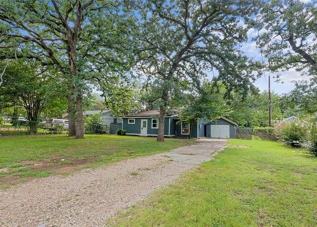 Property at 5900 Crawford Ln E, Forest Hill, TX 76119, 3 beds, 1 bath