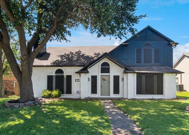 Property at 501 Kenya St, Cedar Hill, TX 75104, 3 beds, 2.5 baths
