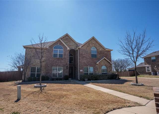 Property at 221 White Rock Ct, Ovilla, TX 75154, 6 beds, 3.5 baths