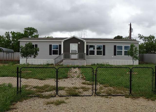 Property at 1123 Market St, Tye, TX 79563, 3 beds, 2 baths