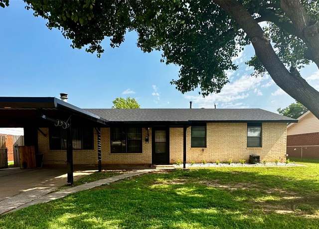 Property at 4114 Pecos St, Wichita Falls, TX 76306, 4 beds, 2 baths