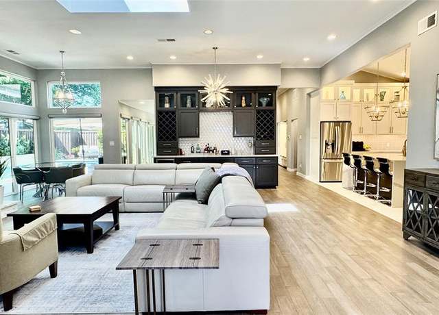 Property at 5801 Gallant Fox Ln, Plano, TX 75093, 4 beds, 3.5 baths