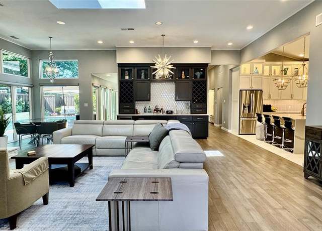 Property at 5801 Gallant Fox Ln, Plano, TX 75093, 4 beds, 3.5 baths
