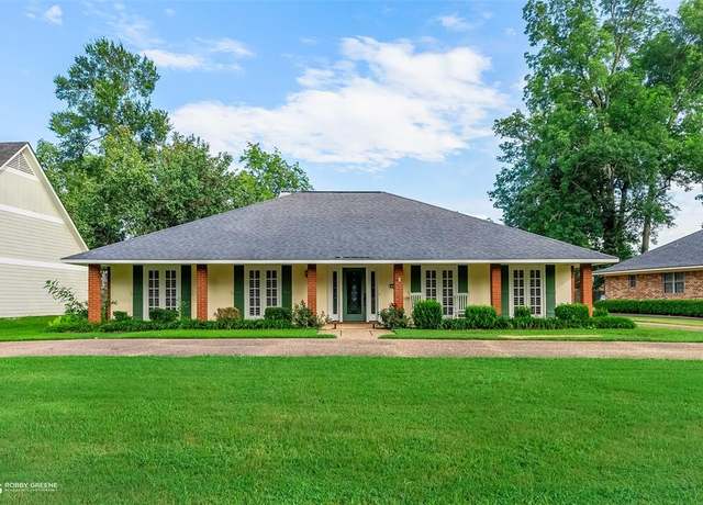Property at 2212 Landau Ln, Bossier City, LA 71111, 4 beds, 2.5 baths