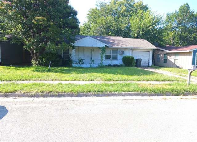 Property at 1704 Sharon St, Arlington, TX 76010, 3 beds, 1 bath